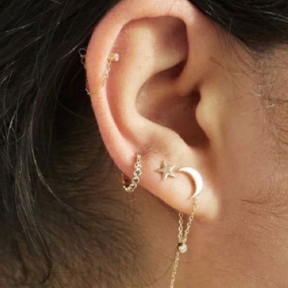Catbird Jewelry - Catbird ✨14k Solid Gold Star and Moon earrings. Price is firm no offers